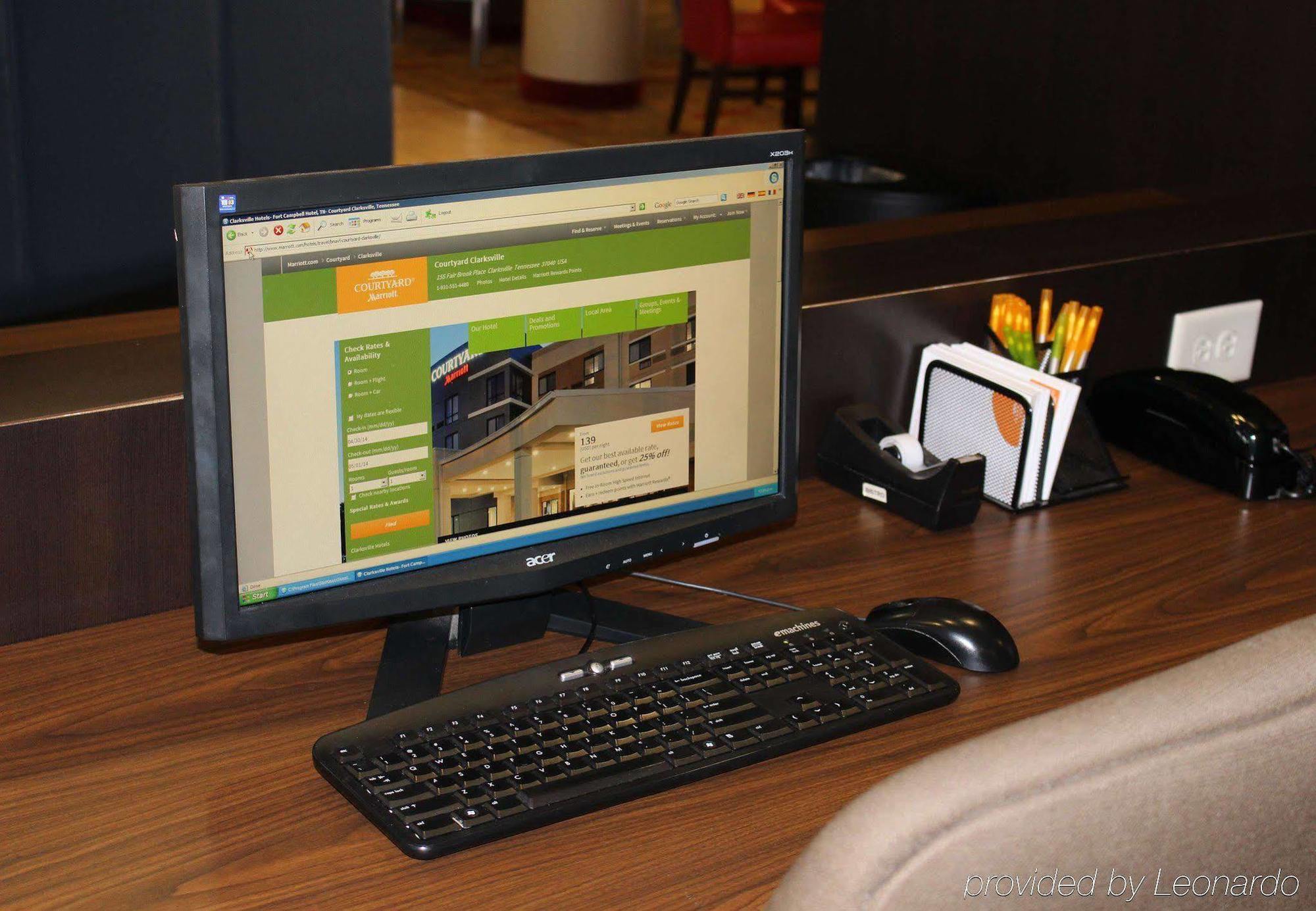 Courtyard By Marriott Clarksville Exterior photo